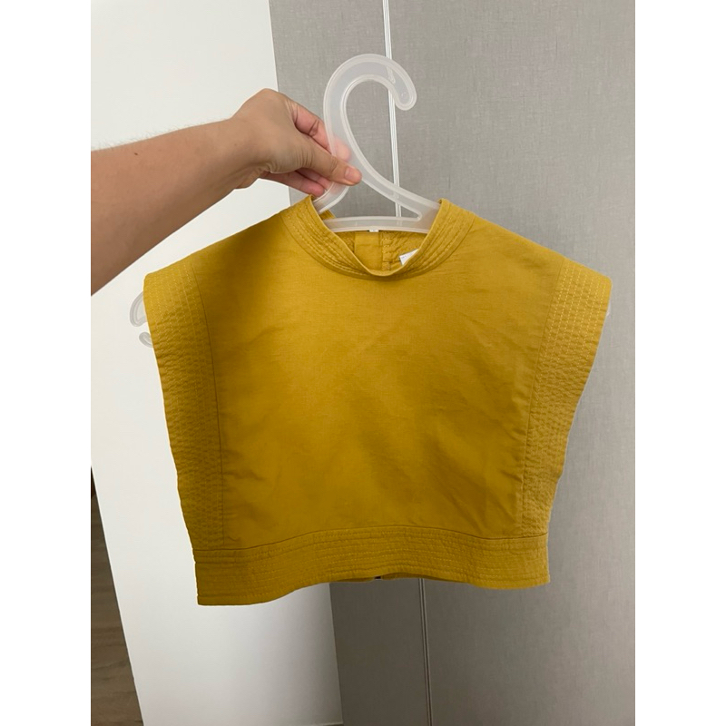 Quinn เสื้อ crop top size S อก34“ ผ้าcotton สีเหลือง ใหม่กริบ ราคาเต็ม1290