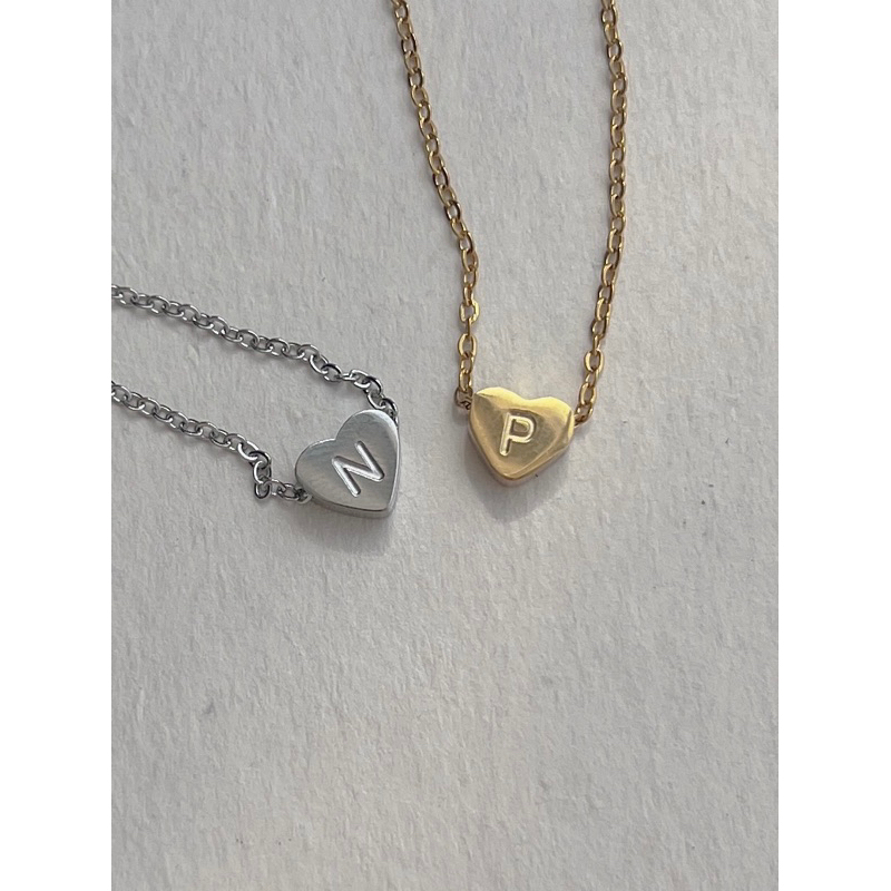 *กรุณาระบุลายสร้อยที่ต้องการในช่อง หมายเหตุ เท่านั้น*A.piece [stainless steel] สร้อยพร้อมจี้หัวใจตัวอักษร Love initial n