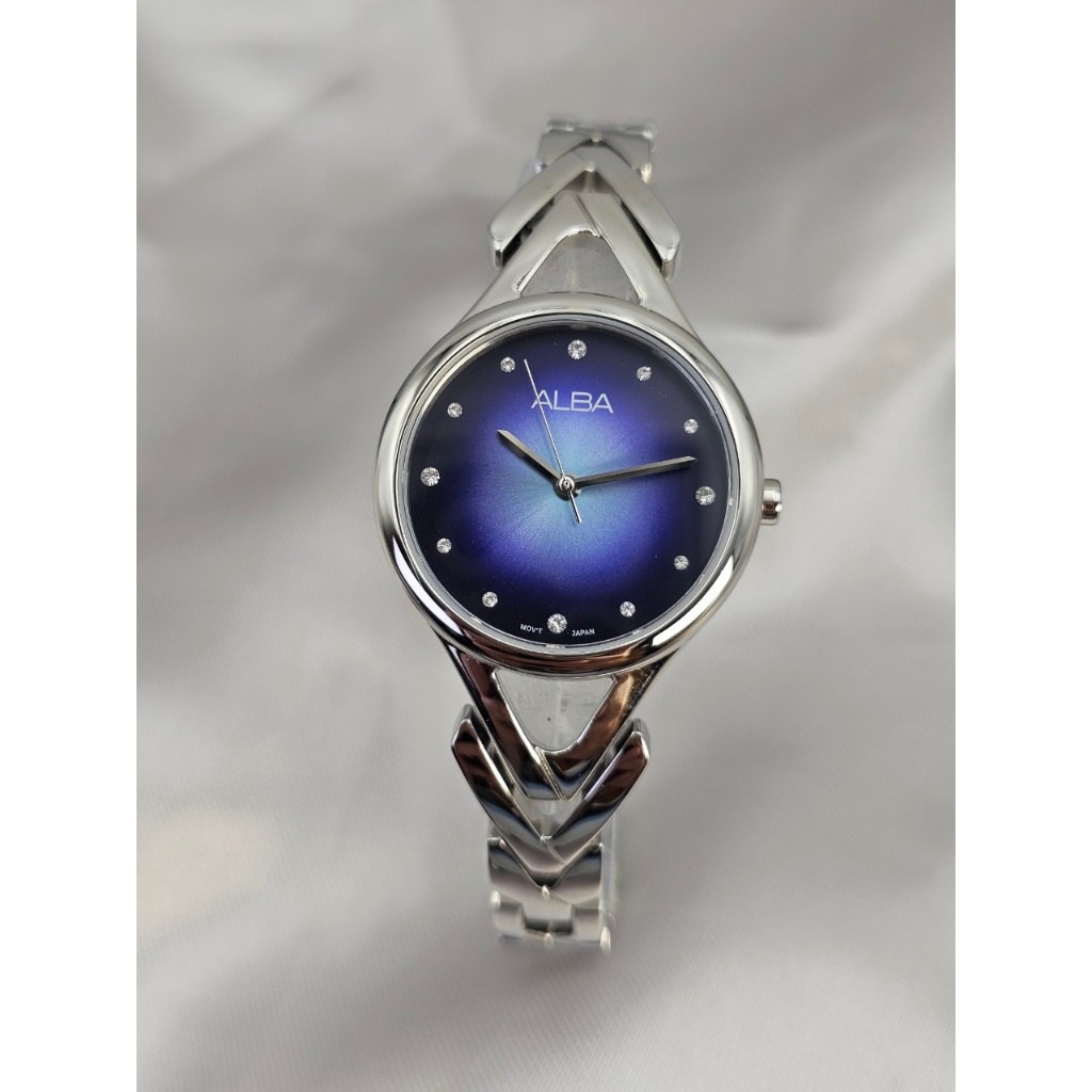 ALBA  Japan  รุ่นAH8507X1 นาฬิกา(ผู้หญิง) ระบบควอตซ์ หน้าปัดไล่เฉดสี คริสตัลแท้ SWAROVSKI  รับประกัน