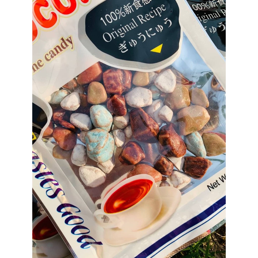 📍พร้อมส่ง ช็อคหิน ช็อกโกแลตรูปหิน ช็อกหินหนึบ ช็อคหินยุค90 ขนาด 70 กรัม (ด้านในเป็นช็อกโกแลต)