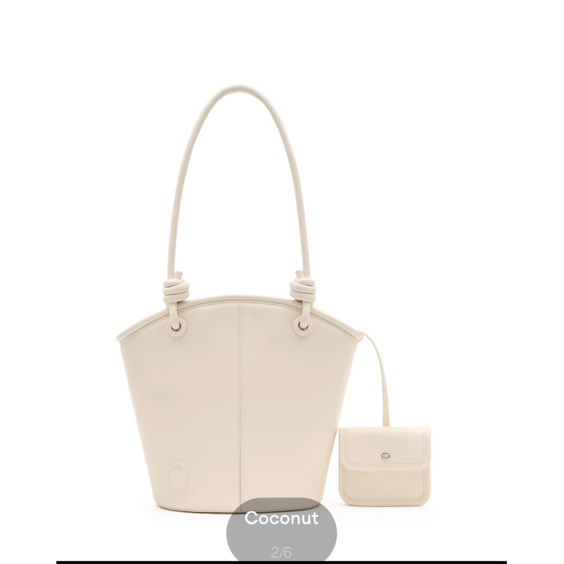 กระเป๋า garmenti สี coconut