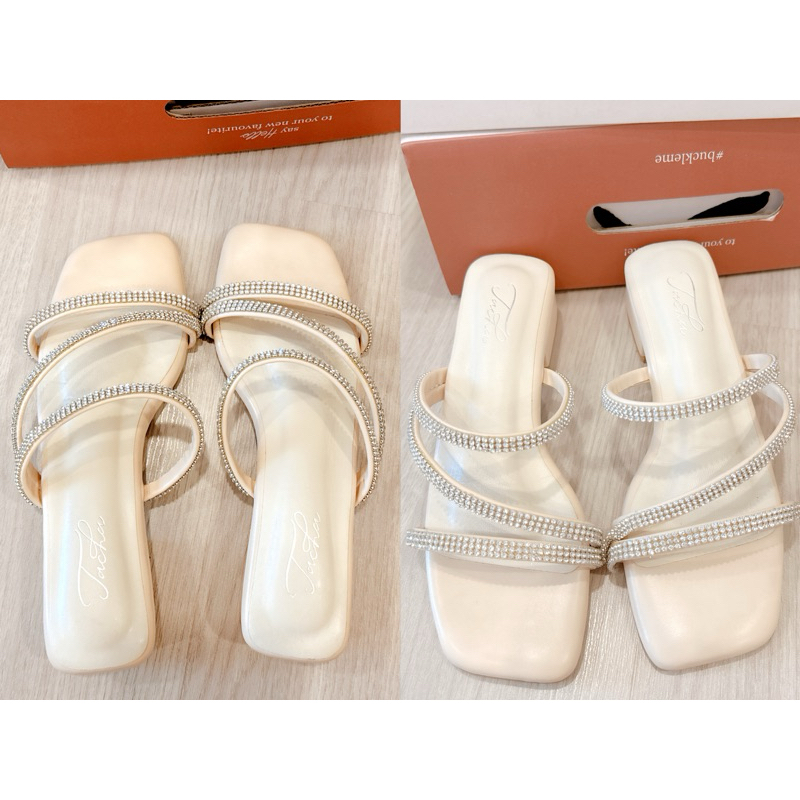 🧁รองเท้าแตะ แบรนด์ TACHA ไซซ์ 35 สีครีม🧁