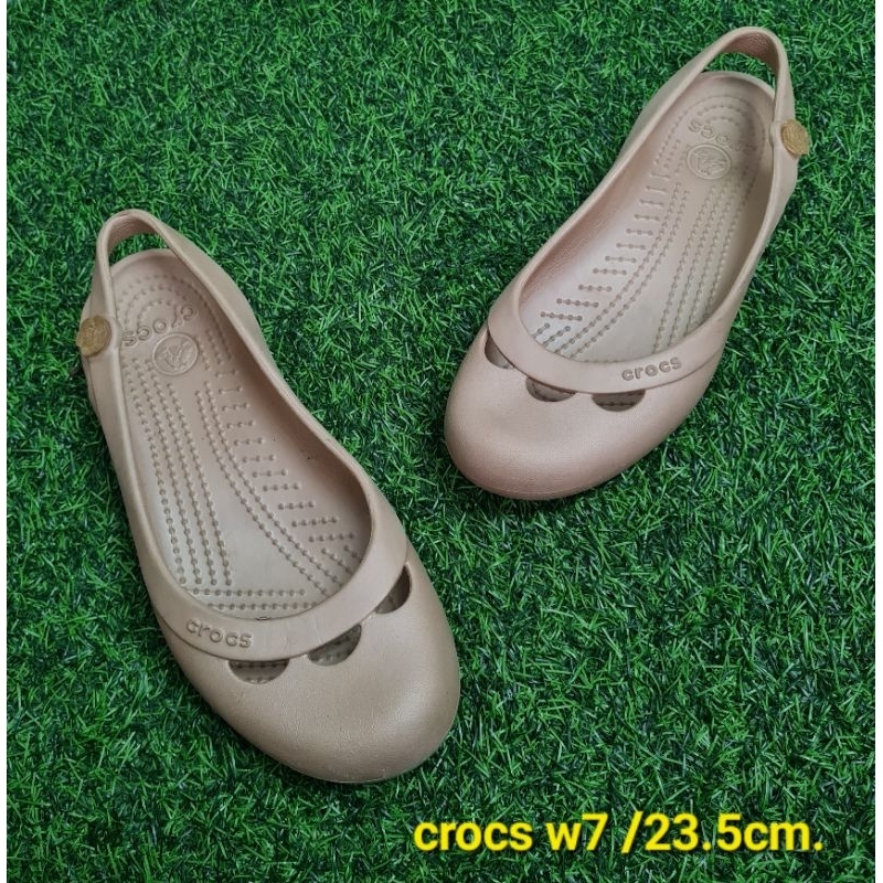 crocs แท้💯 มือสอง w7ยาว 23.5cm.