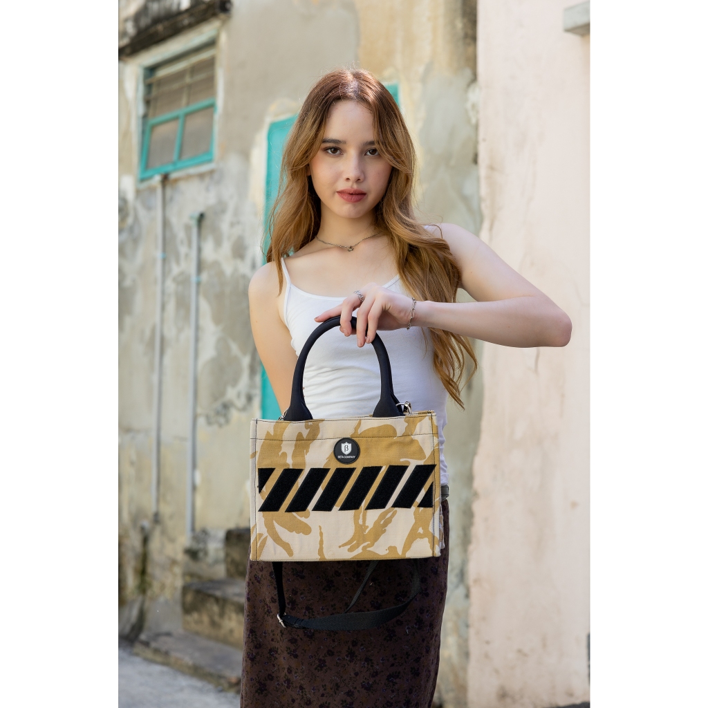 - B83 - THE BOX กระเป๋าจากเสื้อทหารแท้ BY BETA COMPANY