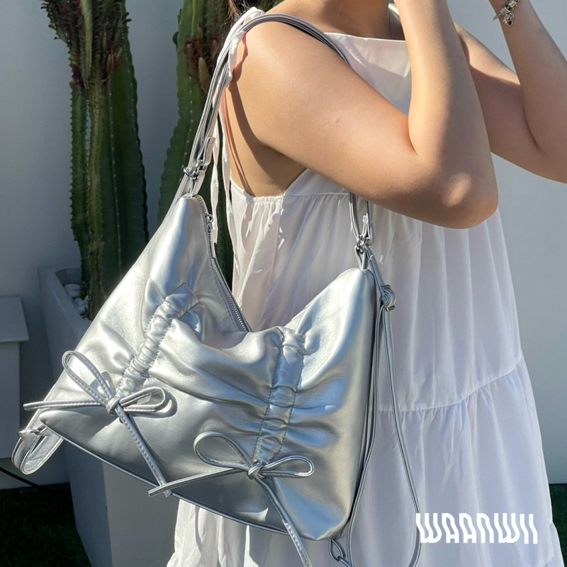 🎀Bowies  Bags🎀 กระเป๋าหนัง PU ใบใหญ่ จุของได้เยอะสะพายได้หลายแบบมีโบว์รูดตกแต่ง