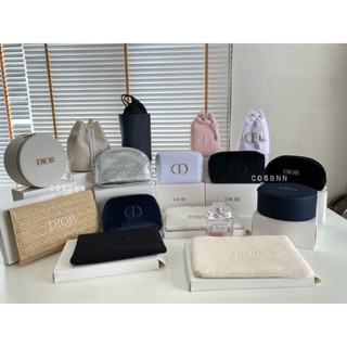 ‼️ของแท้จากเคาน์เตอร์เซนทรัลค่ะ‼️ กระเป๋าใส่เครื่องสำอางค์  …