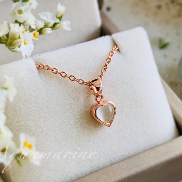 สร้อยพร้อมจี้ พลอยแคทอายมูนสโตน( Cat’s eye Moonstone )ทรงหัวใจ 5 mm.
