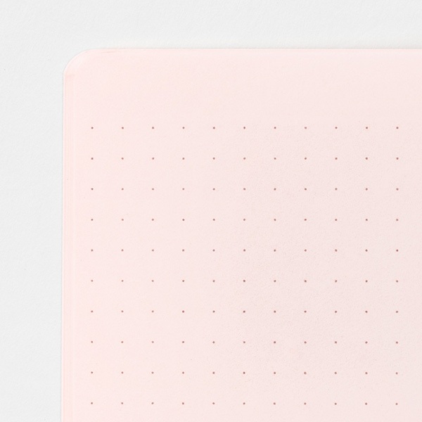 MIDORI Notebook A5 Color Dot Grid Pink (D15273006) / สมุด Dot Grid หน้าปกและเนื้อกระดาษสีชมพู ขนาด A5 แบรนด์ MIDORI ราคา ถูกที่สุด ดีลบีเคเค แกลเลอรีภาพที่ 4
