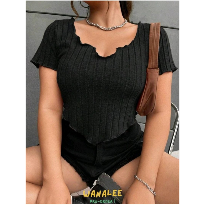 𝐖𝐚𝐧𝐚𝐥𝐞𝐞.𝐒 ครอปพลัสไซส์สาวอวบอ้วน ผ้าสำลีคอวี [ ดำ 1XL/1 ส้ม 0XL/1 เทา 3XL/1 พร้อมส่ง ]
