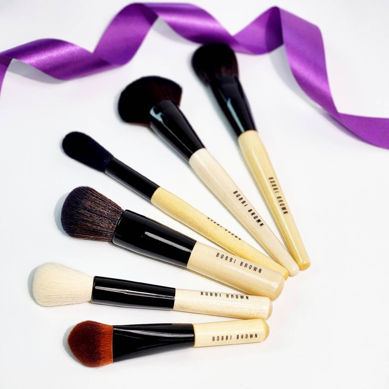 เหลือ 392-599 ฿ โค้ด (30OFF200) พร้อมส่ง BOBBI BROWN Brush