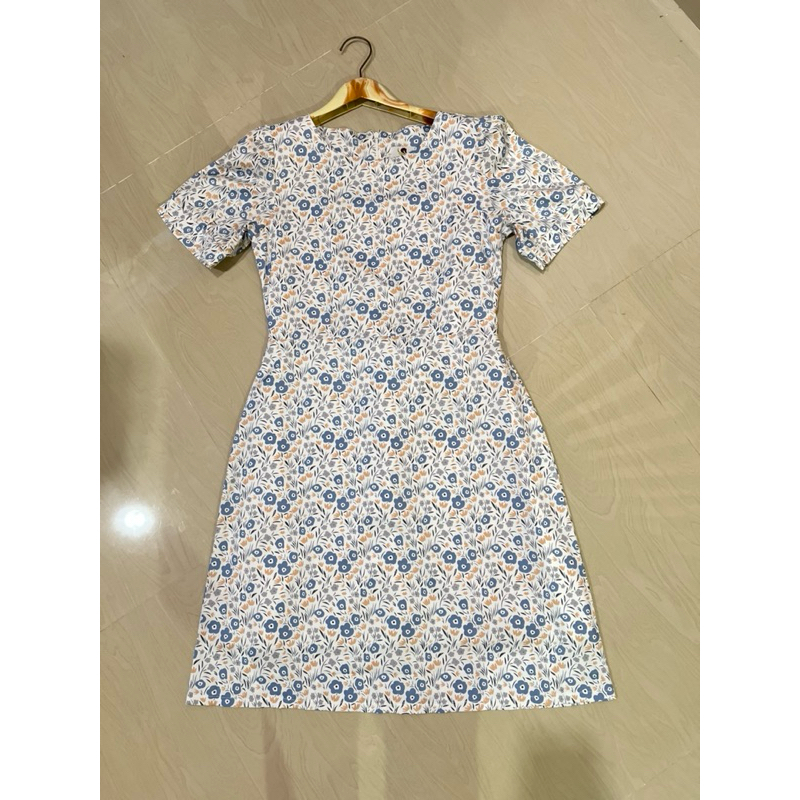 เดรสงานป้าย  yasinee