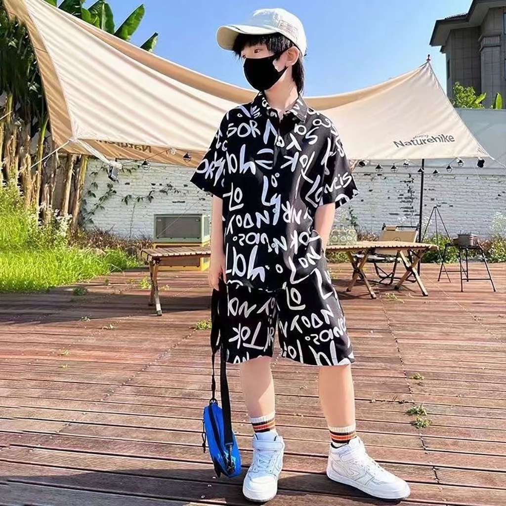 Beryl kids🌸ชุดเซ็ทเด็ก แฟชั่น🎀เสื้อแขนสั้นพิมพ์ลายตัวอักษร กางเกงขาสั้น ชุดชายหาด หล่อๆ ใส่สบาย ฤดูร้อน รูปที่ 2