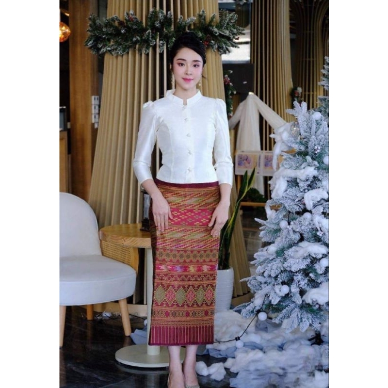 เสื้อจิตรลดาไหมสี่เส้น งานสวยๆใส่ได้ทุกโอกาส