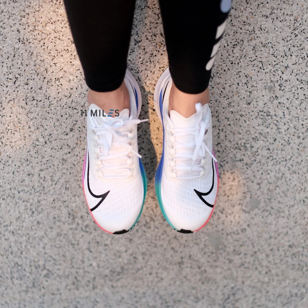 Nike Air Zoom Pegasus 37 รองเท้าวิ่งชายและหญิง thumbnail 4