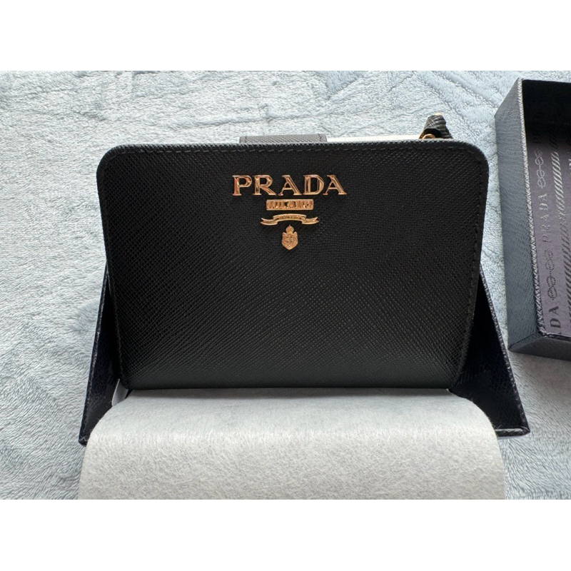 กระเป๋าสตางค์ผู้หญิง Prada ของแท้100%