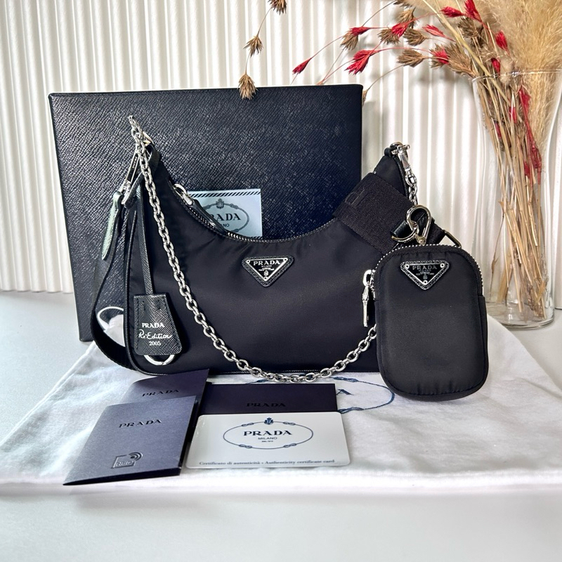 ❌หมด❌Prada re edition 2005