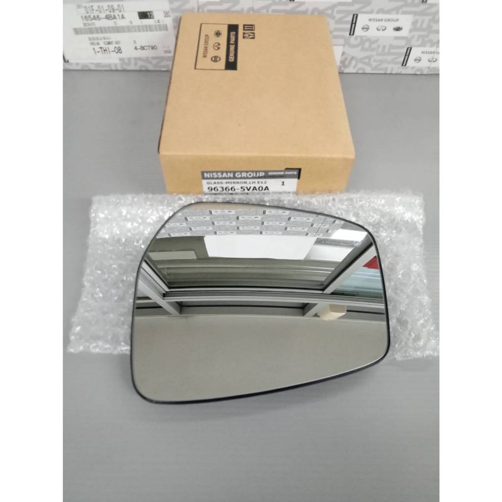 แผ่นกระจกมองข้างซ้าย NISSAN ALMERA TURBO N18 , NOTE E12 96366- 5VA0A (อะไหล่แท้ NISSAN)