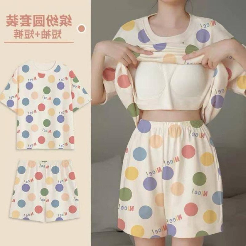 พร้อมส่งชุดนอนแขนสั้นขาสั้นคอกลมมีบราในตัว