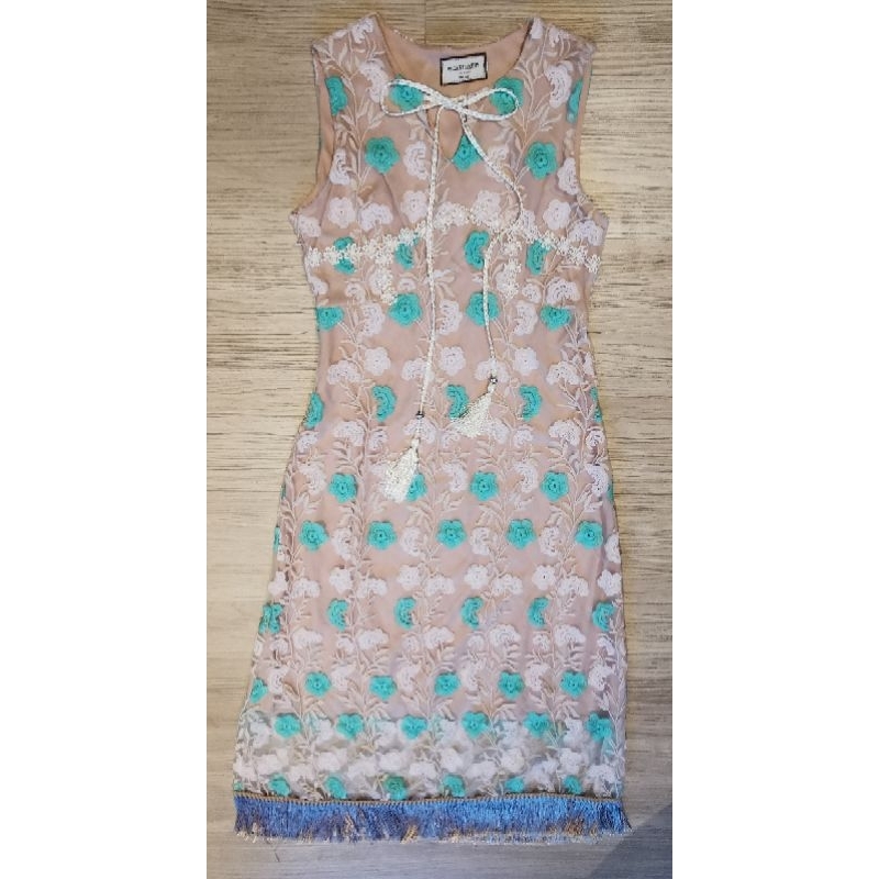 เดรสยาวลูกไม้​อลัง ✨VEGUS LUXURY SZ.L✨​