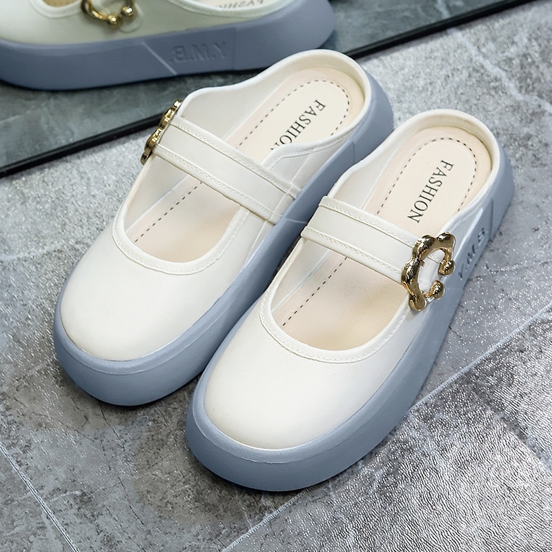 LGShoes พร้อมส่งทุกพื้นที่ รองเท้าแฟชั่นดีไซน์นักเรียน รุ่นนี้คือน่ารักกรุบกริบมาก มีให้เลือกถึง 4 สี วัสดุคุณภาพดีสุดๆ