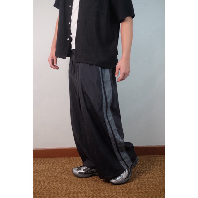 Nylon straight line pants