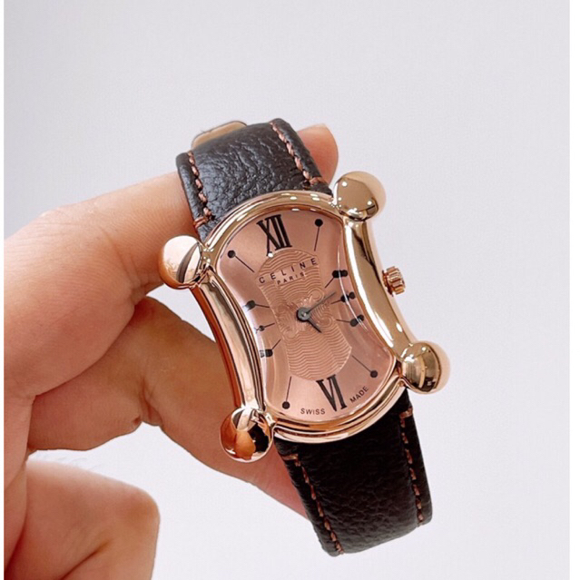 Pre order ราคา7300 Celine Vintage Triomphe logo Watch นาฬิกา​ผู้หญิง​ 3.3*3cm