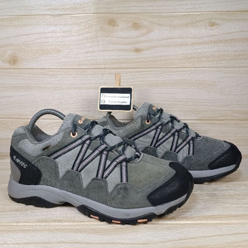 รองเท้ามือสอง HI-TEC 41/26 (Waterproof กันน้ำ)