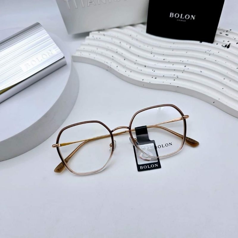 กรอบแว่นBOLON BJ6109ของแท้มาพร้อมกับความเบา แข็งแรงทนทานยืดหยุ่นสูงนำไปตัดเลนส์สายตาได้