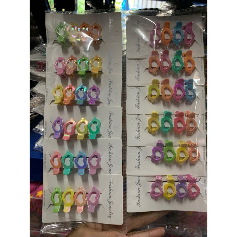 12 แผงกิ๊ฟติดผมขนาด3cm.สีสันสวยงามราคาส่ง A0124 - รูปที่ 6