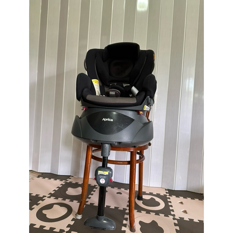 Car seat ยี่ห้อ Aprica รุ่น Fladea