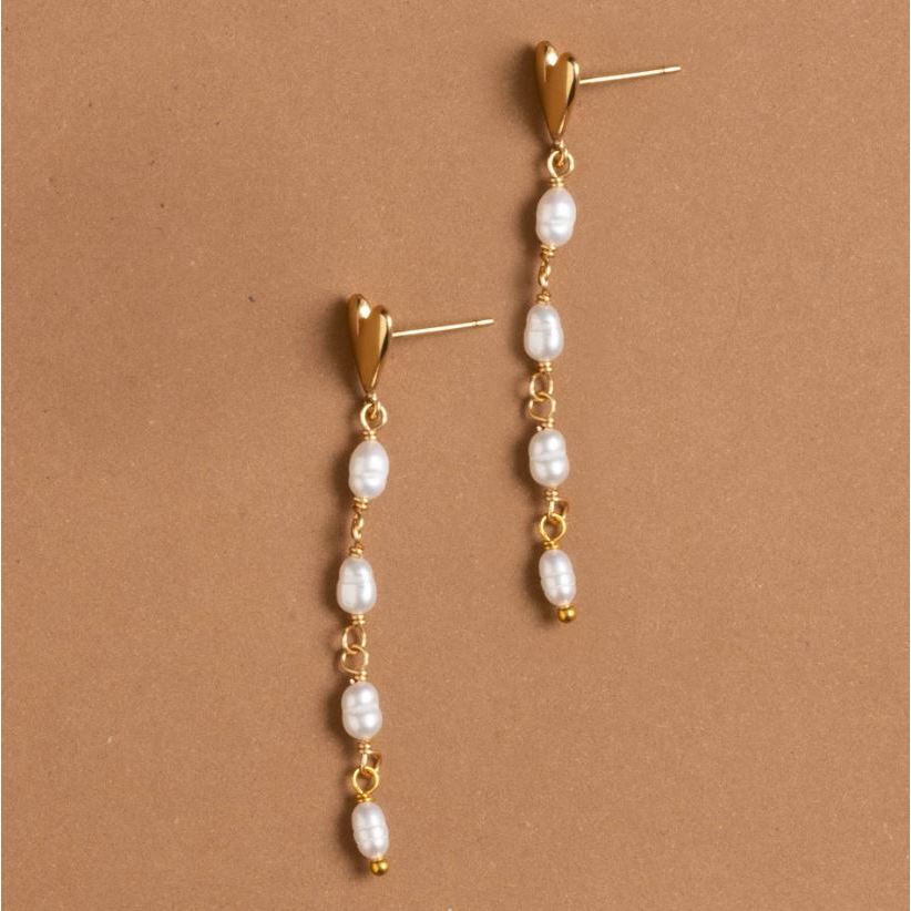WHITE PEARL SINGLE DROP EARRINGS