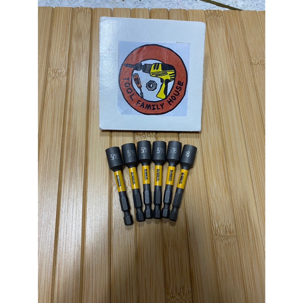 บล็อกยิงหลังคา Dewalt 5/16"หรือประมาณ 8 มิล ยาว 66 mm USA