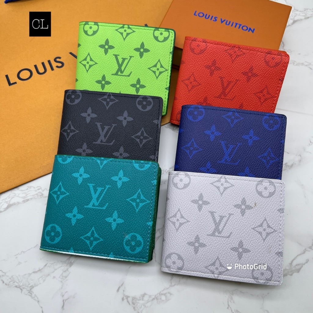 กระเป๋าหลุยผู้ชายใบสั้น Limitedขายดี งานดีที่สุด[พร้อมส่ง]!! 2พับพร้อมกล่อง หนังดีมากรับประกัน100%