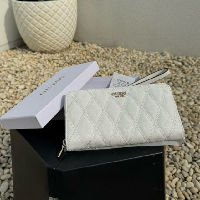 กระเป๋าตังมงคล GUESS ของแท้💯 กระเป๋าผู้หญิง ADI SLG LARGE ZIP AROUND สีขาว