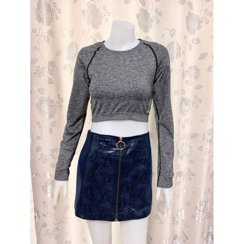 (TS101)  เสื้อออกกำลังกายมือสอง สวมหัว สภาพดี แบรนด์ GYMSHARK ไซส์ M อก 28“ (ยืดได้ 34”)  ⭐️มือสองค่