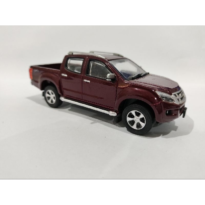 โมเดลรถกระบะ Isuzu All-New D-Max สีแดงเลือดหมู สเกล 1:43