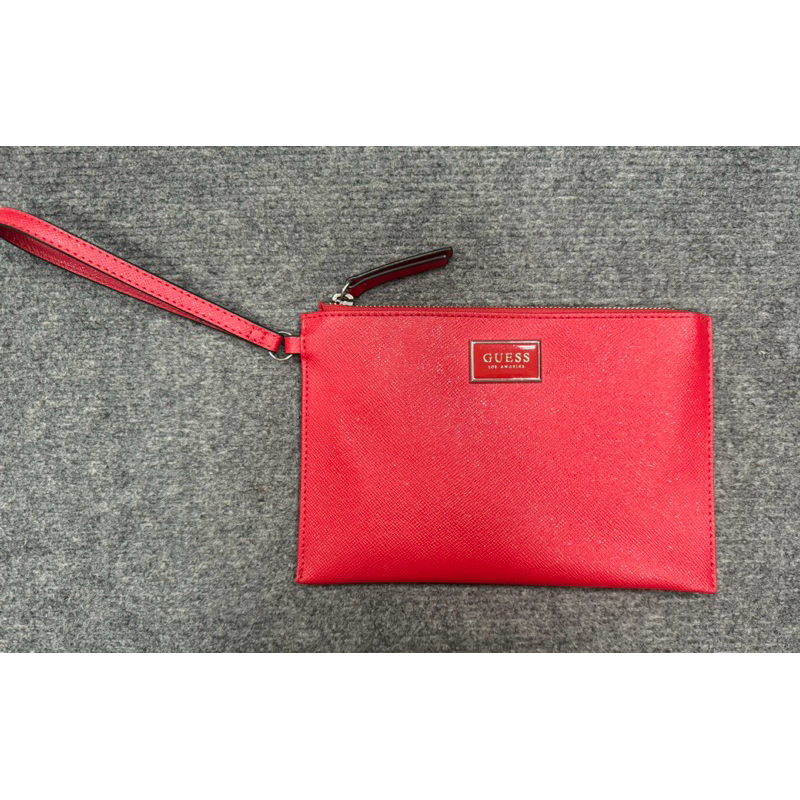 กระเป๋าคล้องมือ Guess