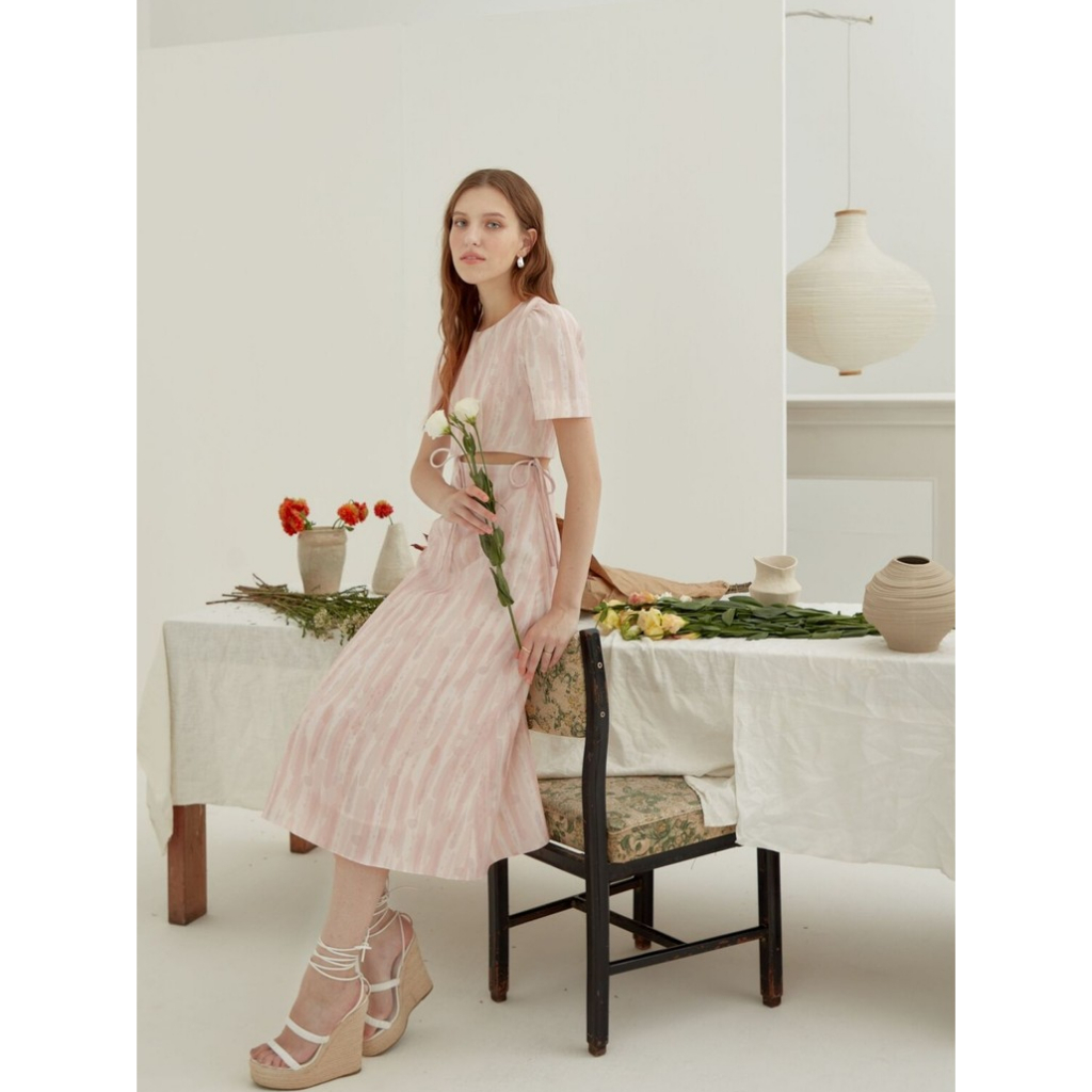 FEMININE SET ชุดเซ็ท 2 ชิ้น ราคารวม เสื้อ และ กระโปรง สามารถถอดออกจากกันได้