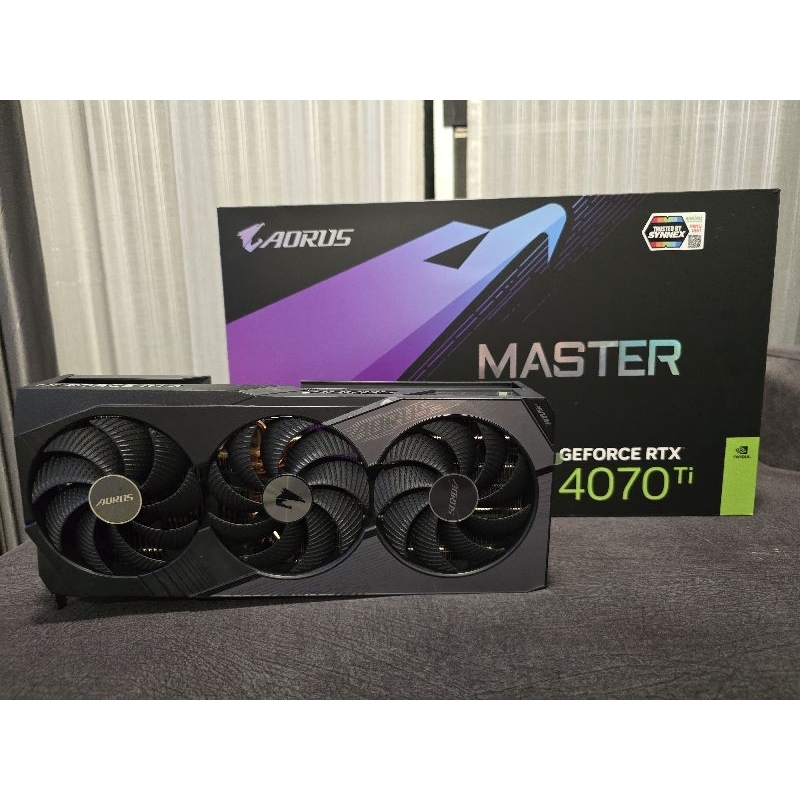 Aorus Master RTX 4070ti ตัวท็อปมีจอ