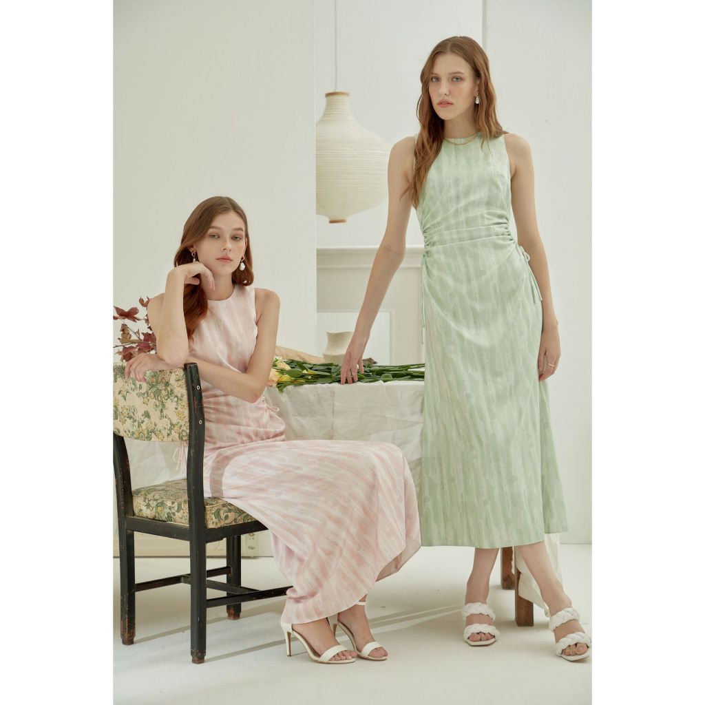 VENTI MAXI DRESS เดรสแขนกุดรูดเอว (ตัดตามไซส์รอสินค้า 7-10 วัน)