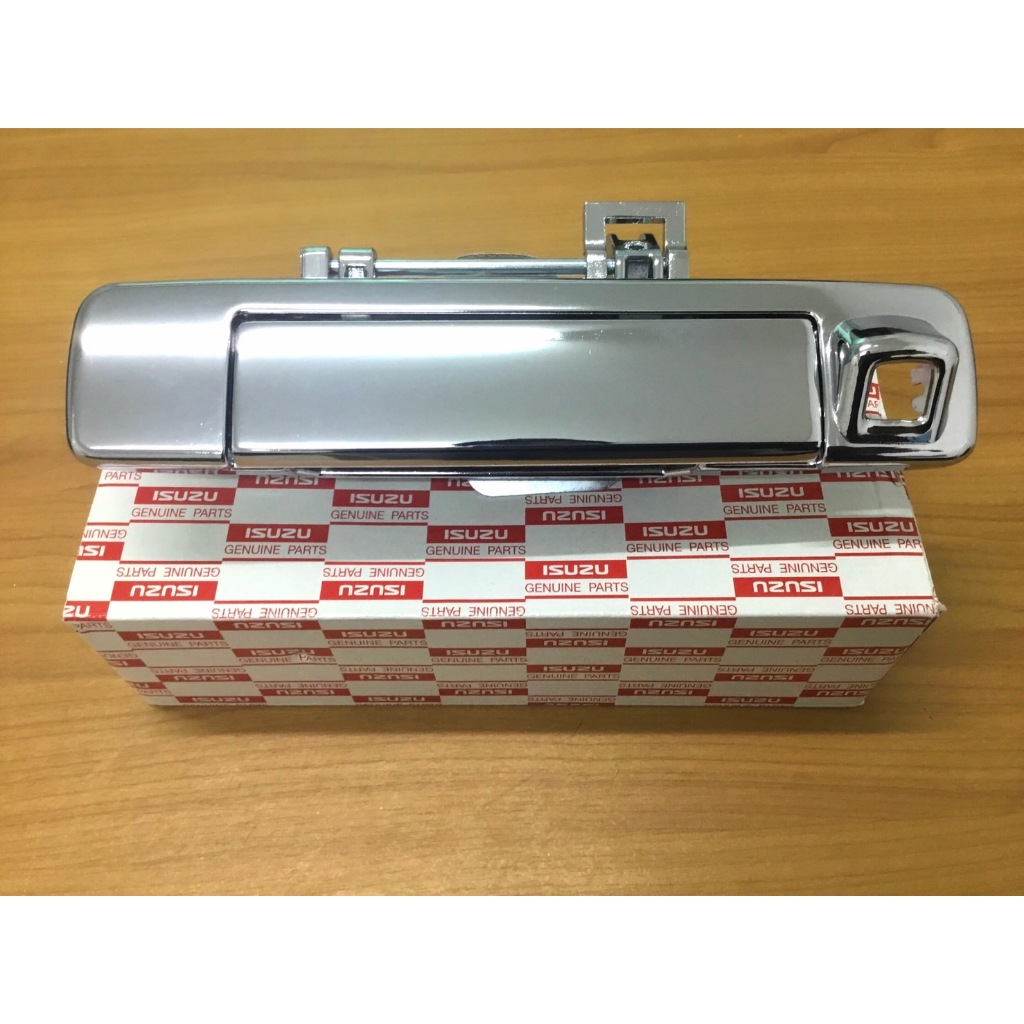 มือเปิดฝาท้าย(เปิดกลาง) สำหรับอีซูซุ (Isuzu) รุ่น ดีแม็ก ออลนิว (Dmax All new) ปี 2012-2015 [มีรูกล้อง/ไม่มีรูกล้อง]