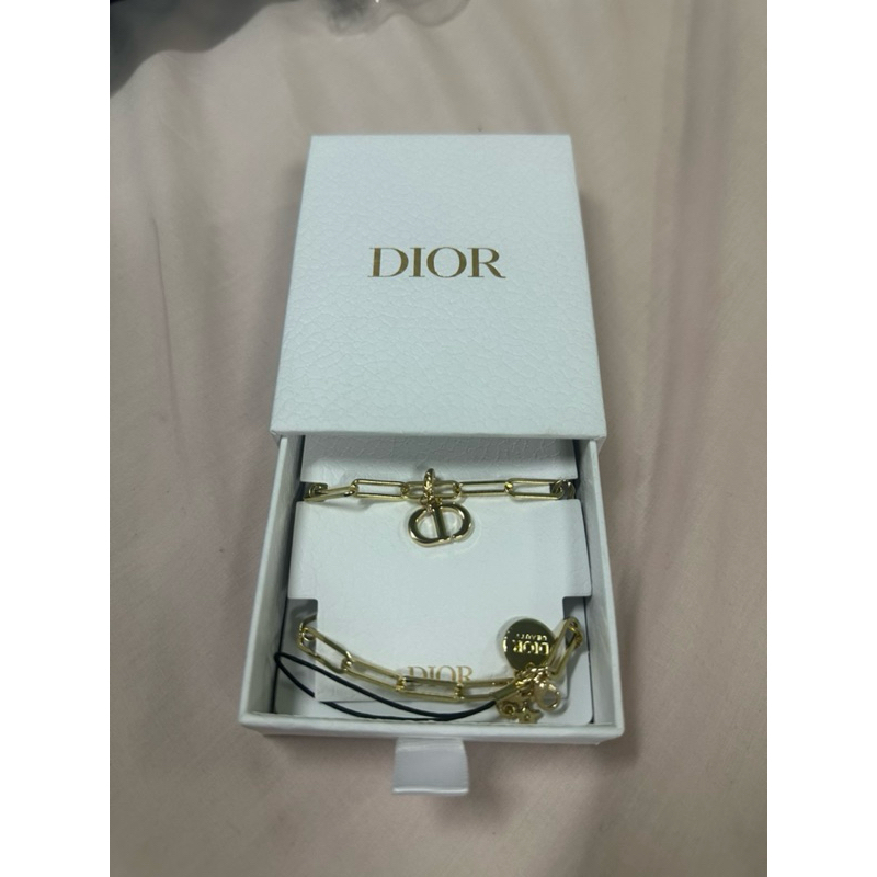 Dior Gold Phone Charm ของแท้ 100% New พร้อมกล่อง