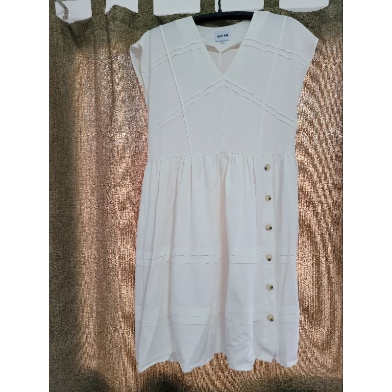 Dressยี่ห้อ QUINN ไซส์ M