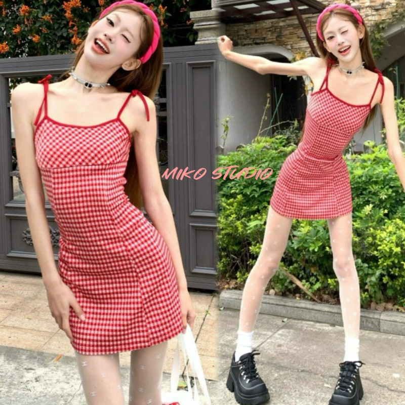 Miko พร้อมส่ง เดรสสั้นสายเดี่ยวผู้หญิง มินิเดรสลายสก๊อตแดง ชุดแดง ทรงเอ ทรงเข้ารูปรับซัมเมอร์ ชุดไปทะเล ชุดไปคาเฟ่