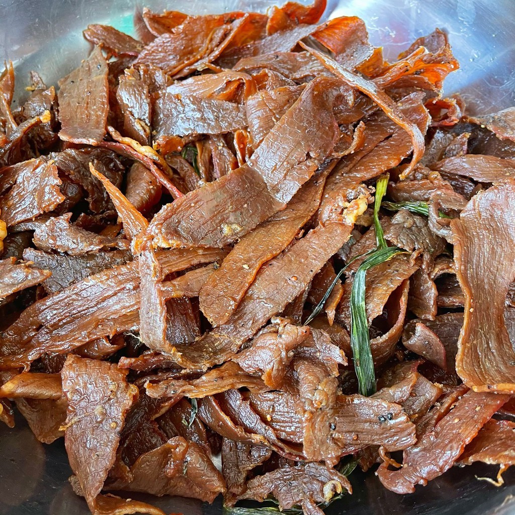 เนื้อเค็มแบบแผ่นพร้อมทาน หอม สดใหม่ อร่อย ไม่เหนียวทานเพลิน