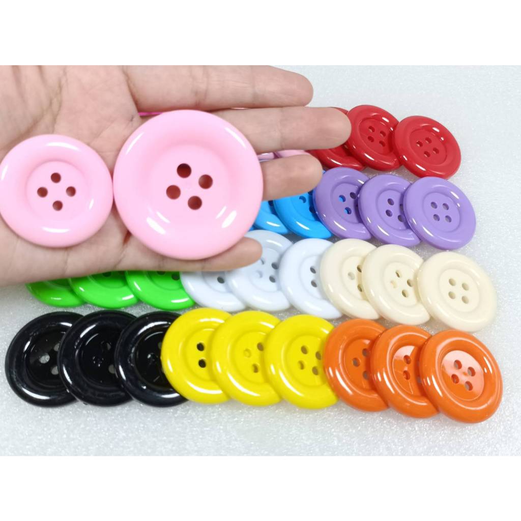 กระดุมจัมโบ้ 3.5 / 5.0 ซม. แพ็ค 5 เม็ดคละสี กระดุมพลาสติก ของเล่นเสริมพัฒนาการ อุปกรณ์สื่อการเรียนการสอนเด็ก