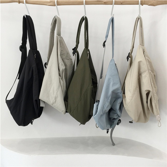 สินค้าใหม่ 2024 กระเป๋าเป้ Asymmetrical Backpack ทรงใหม่ไม่ซ้ำใคร สไตล์เกาหลี 3 สี N029