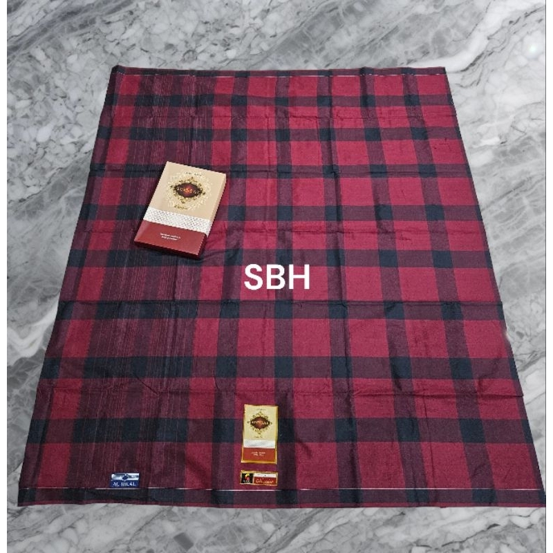 Sarong for men's ผ้าถุงผู้ชาย ผ้าโสร่งอินโดนีเซีย ตรา AL HILAL/Zamrud Gold ขนาด มาตรฐาน