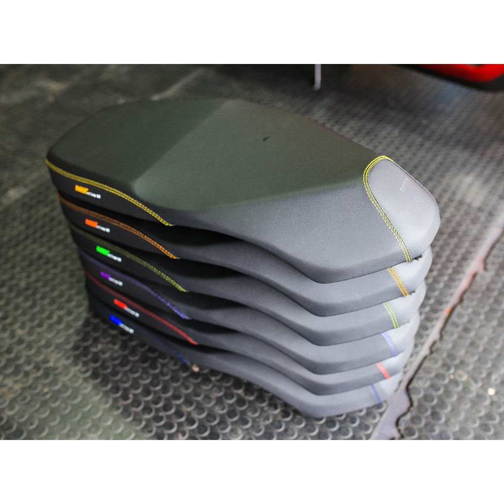 เบาะ2ตอนทรงบาง GIORNO+ โครงเทียม ร้านหน่อยวัดด่าน ผ้าเรดเดอร์ กันน้ำ ด้ายมี เหลือง ส้ม เขียว ม่วง แดง น้ำเงิน