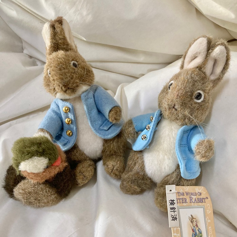 ( NEW &amp; USED Vintage RARE 🌟) ตุ๊กตากระต่าย ปีเตอร์แรบบิท ( จิ๋ว )  Peter rabbit 🐰 ลิขสิทธิ์แท้ From Japan 🇯🇵